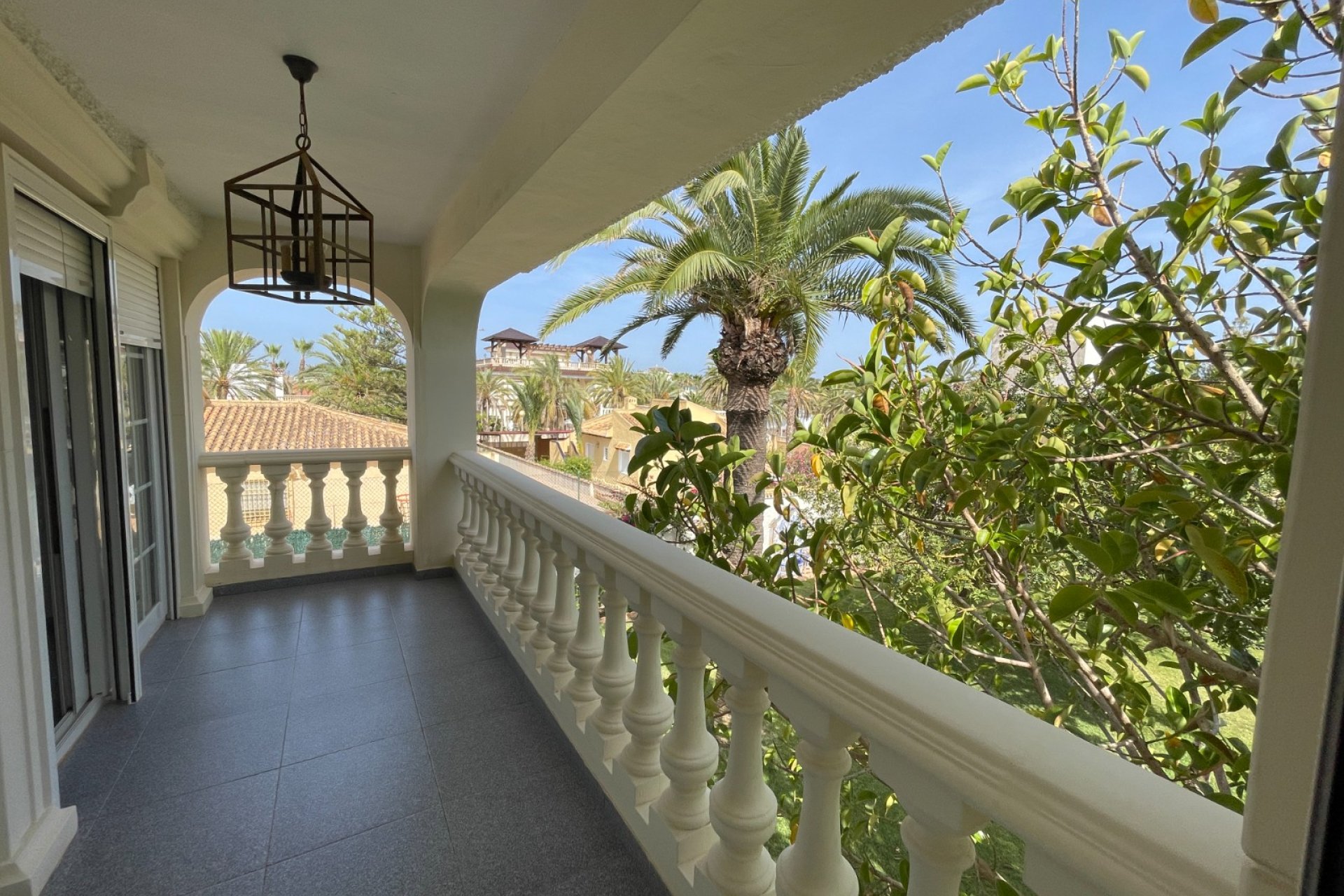 Resale - Villa / House - Orihuela Costa - Cabo Roig