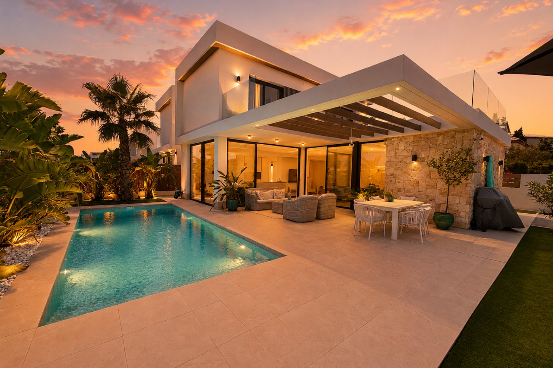 Resale - Villa / House - Orihuela Costa - Cabo Roig