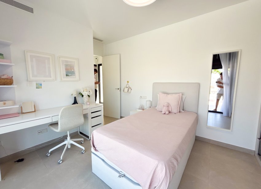 Resale - Villa / House - Orihuela Costa - Cabo Roig