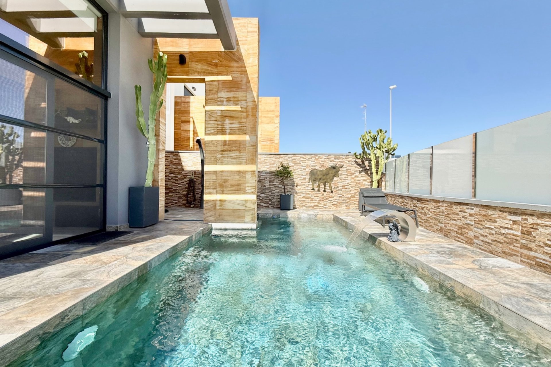 Resale - Villa / House - Orihuela Costa - Cabo Roig