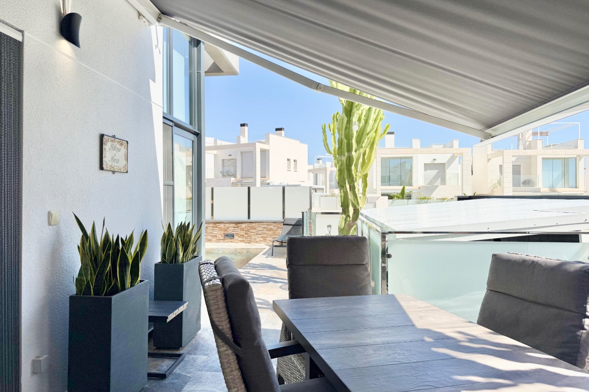 Resale - Villa / House - Orihuela Costa - Cabo Roig