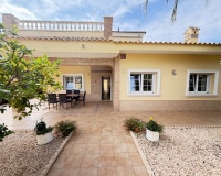 Resale - Villa / House - Orihuela Costa - Cabo Roig