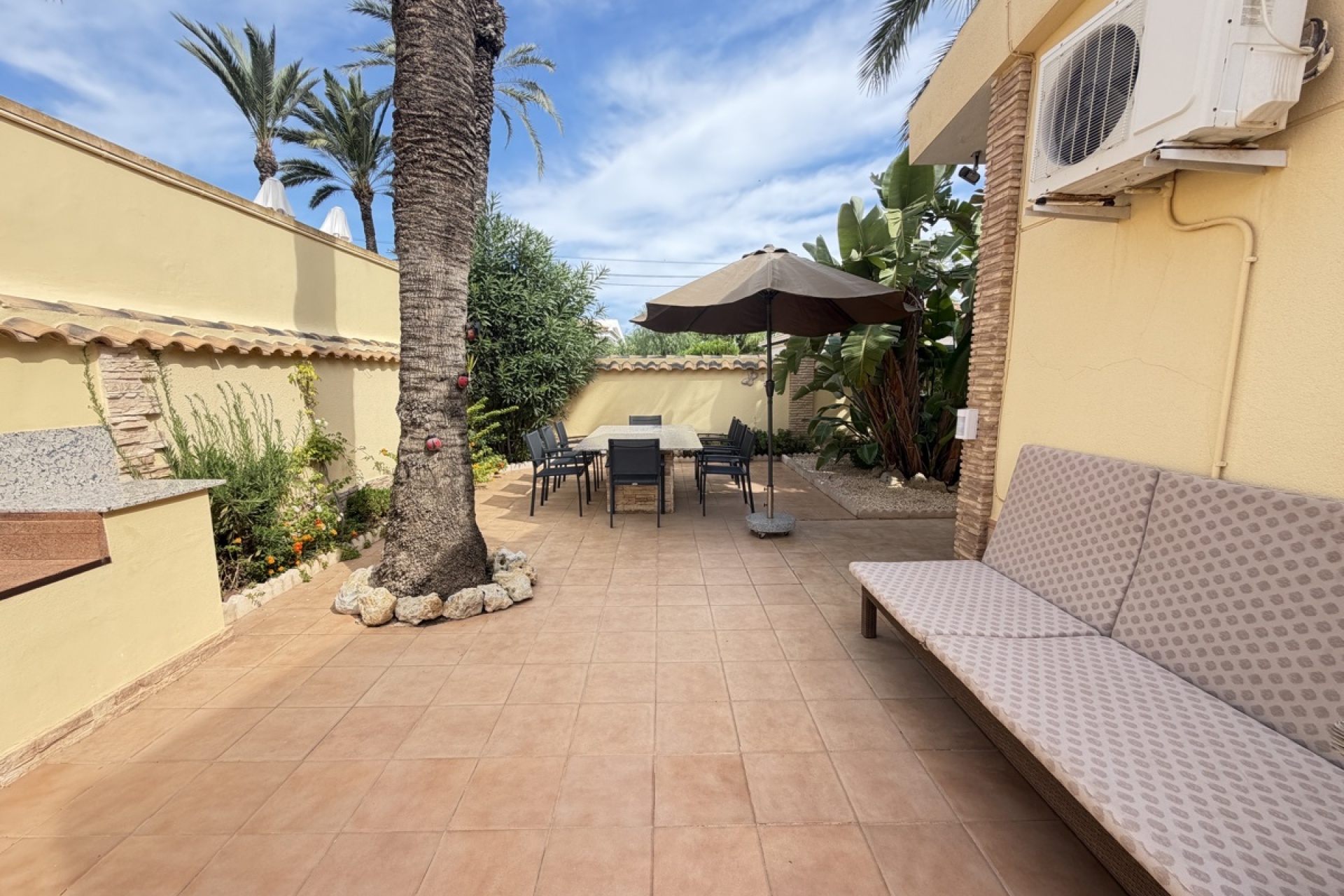 Resale - Villa / House - Orihuela Costa - Cabo Roig