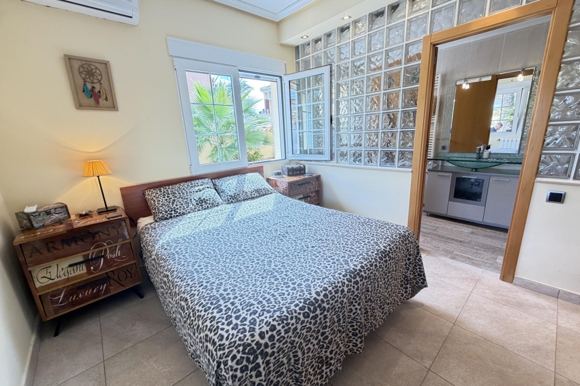 Resale - Villa / House - Orihuela Costa - Cabo Roig