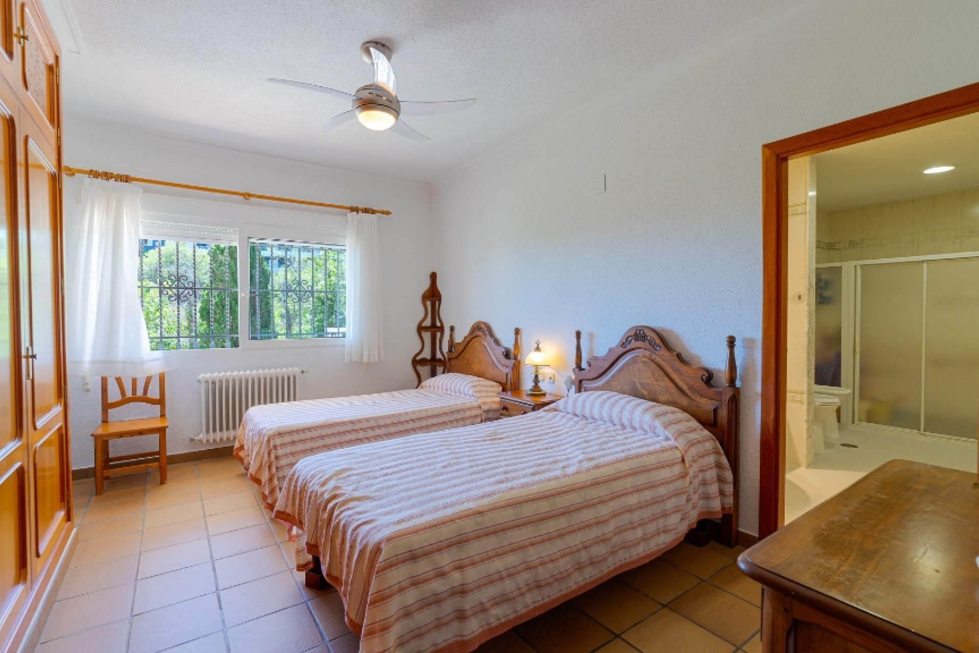 Resale - Villa / House - Orihuela Costa - Campoamor