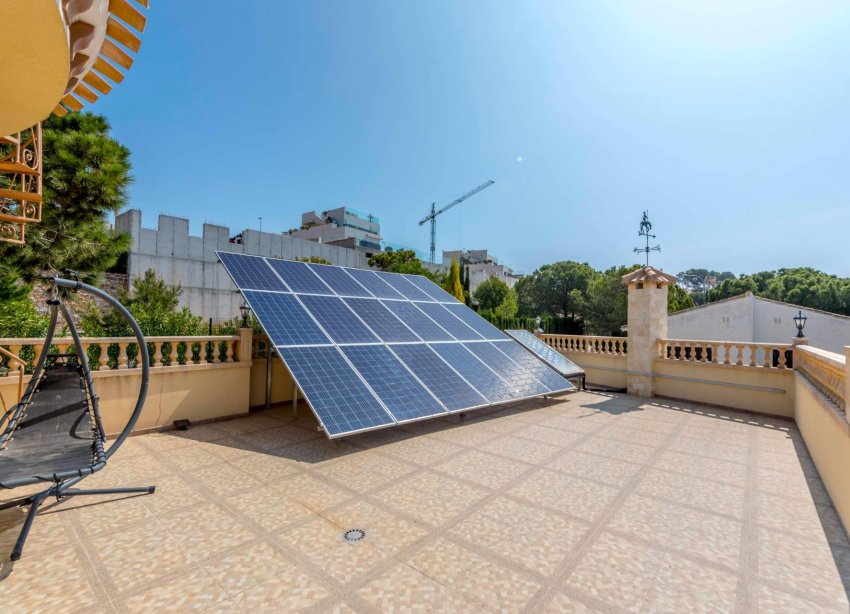 Resale - Villa / House - Orihuela Costa - Campoamor