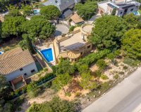 Resale - Villa / House - Orihuela Costa - Campoamor