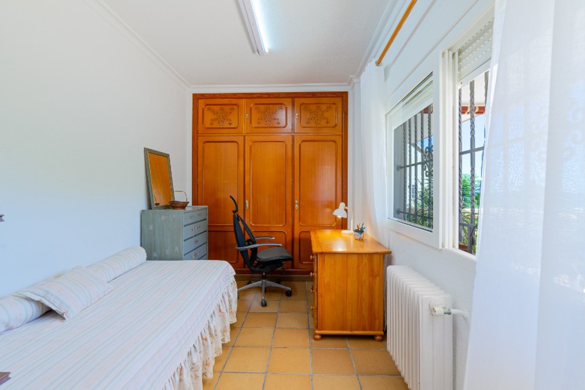 Resale - Villa / House - Orihuela Costa - Campoamor