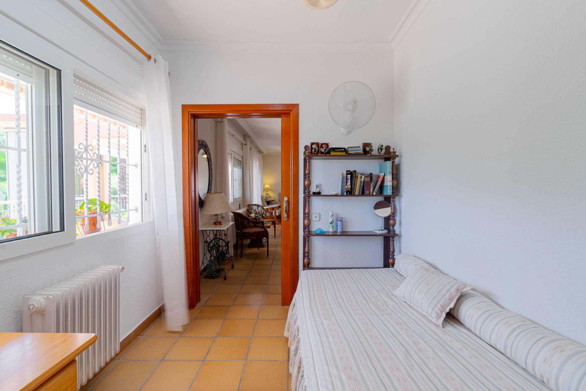 Resale - Villa / House - Orihuela Costa - Campoamor