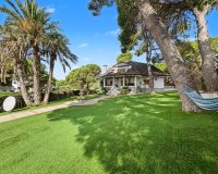 Resale - Villa / House - Orihuela Costa - Campoamor