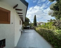 Resale - Villa / House - Orihuela Costa - Campoamor