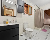 Resale - Villa / House - Orihuela Costa - Campoamor