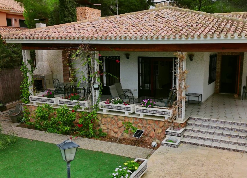 Resale - Villa / House - Orihuela Costa - Dehesa de campoamor