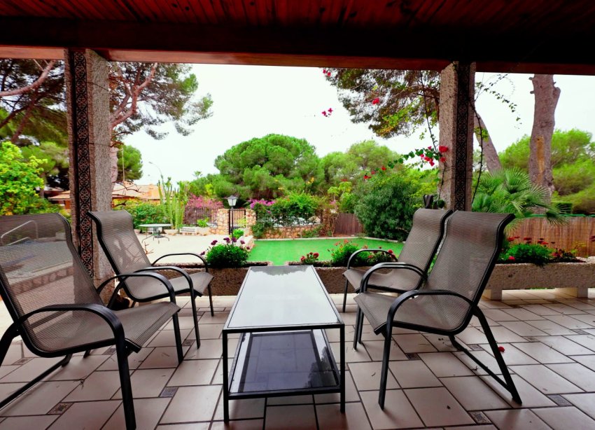 Resale - Villa / House - Orihuela Costa - Dehesa de campoamor