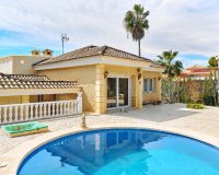 Resale - Villa / House - Orihuela Costa - Dehesa de campoamor