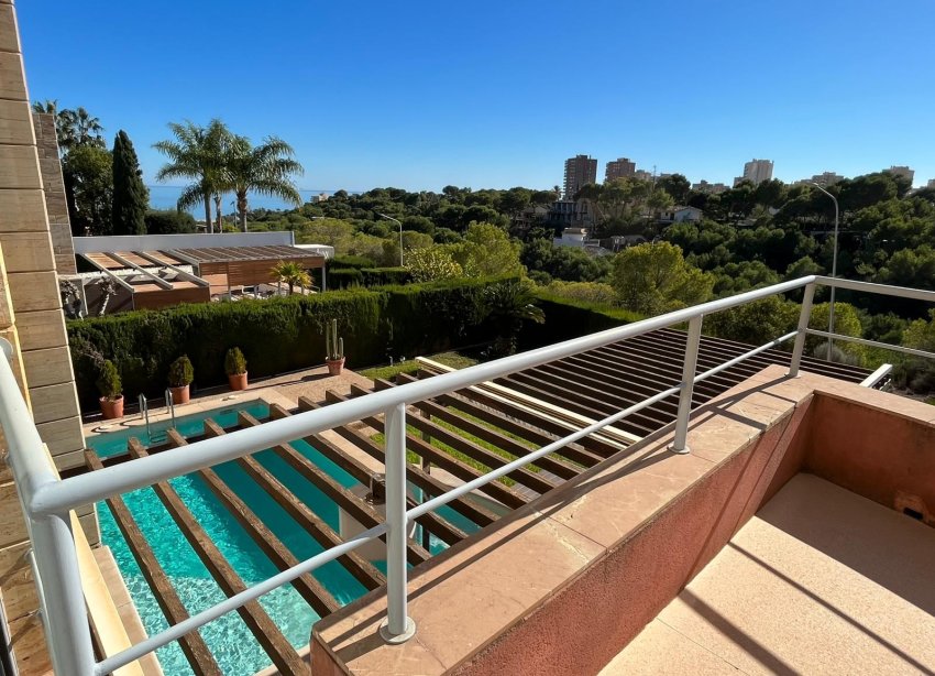 Resale - Villa / House - Orihuela Costa - Dehesa de campoamor