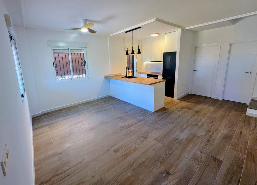 Resale - Villa / House - Orihuela Costa - Dream Hills