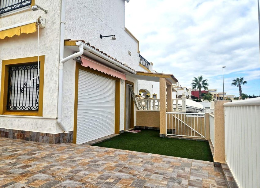 Resale - Villa / House - Orihuela Costa - Dream Hills