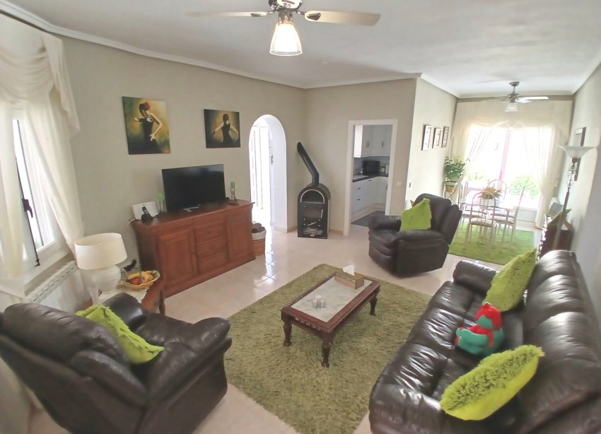 Resale - Villa / House - Orihuela Costa - El Presidente
