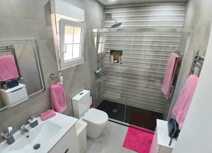 Resale - Villa / House - Orihuela Costa - El Presidente