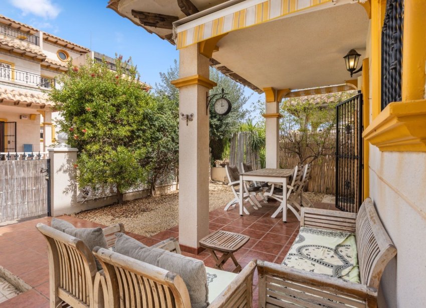 Resale - Villa / House - Orihuela Costa - La Regia