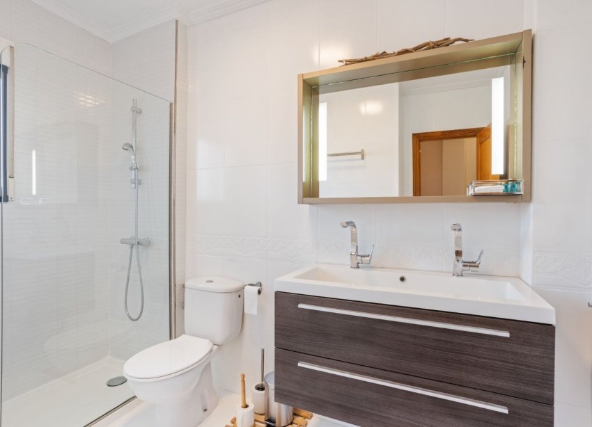 Resale - Villa / House - Orihuela Costa - La Regia