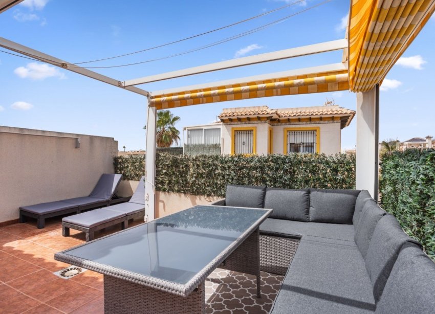Resale - Villa / House - Orihuela Costa - La Regia