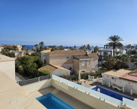 Resale - Villa / House - Orihuela Costa - La Zenia