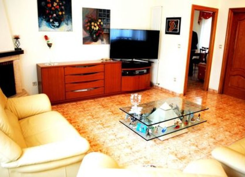 Resale - Villa / House - Orihuela Costa - La Zenia