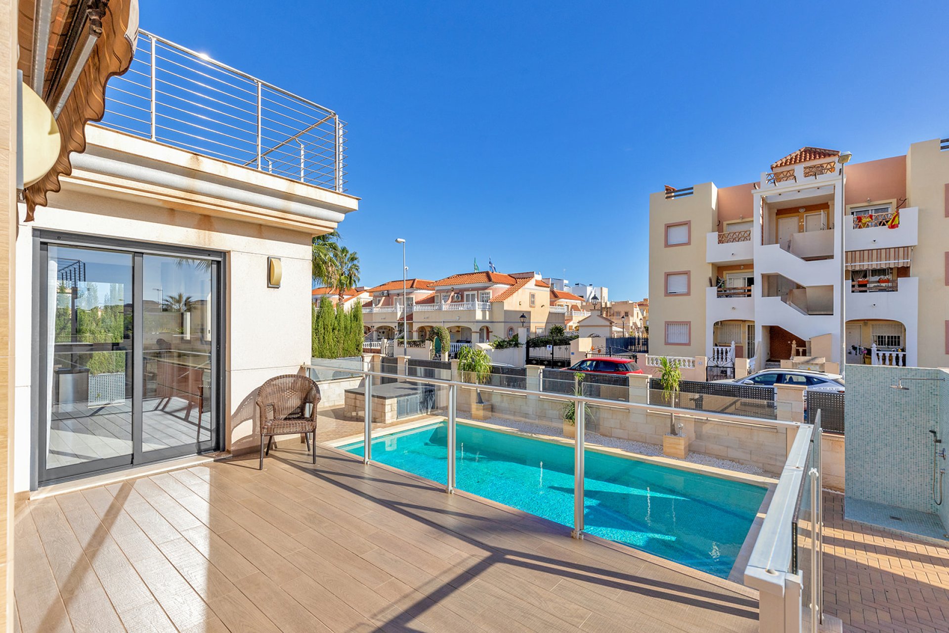 Resale - Villa / House - Orihuela Costa - La Zenia