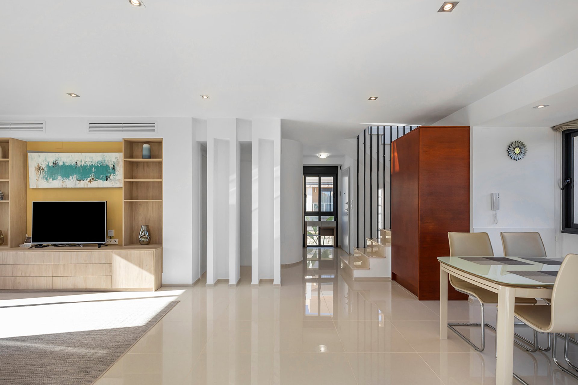 Resale - Villa / House - Orihuela Costa - La Zenia