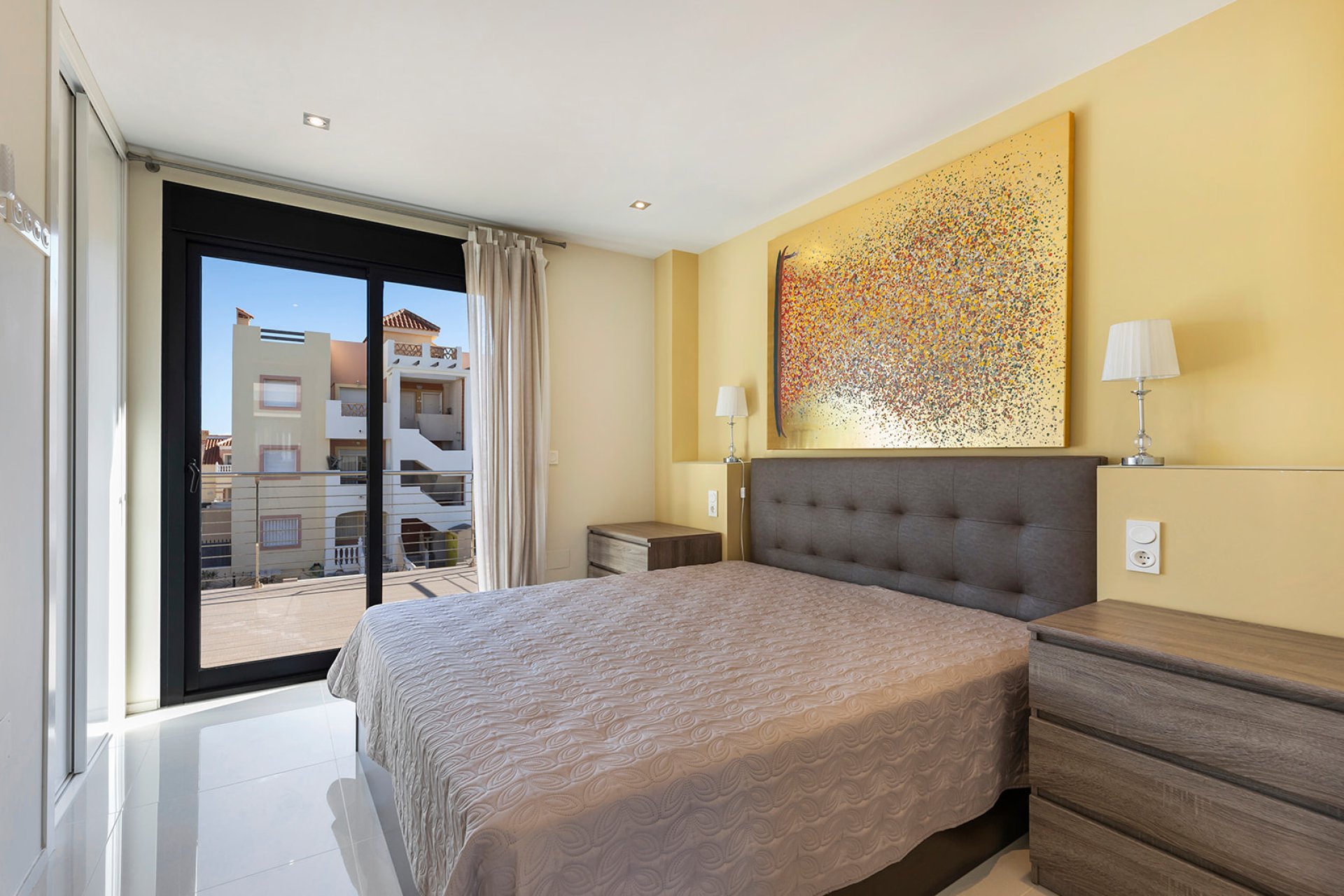 Resale - Villa / House - Orihuela Costa - La Zenia
