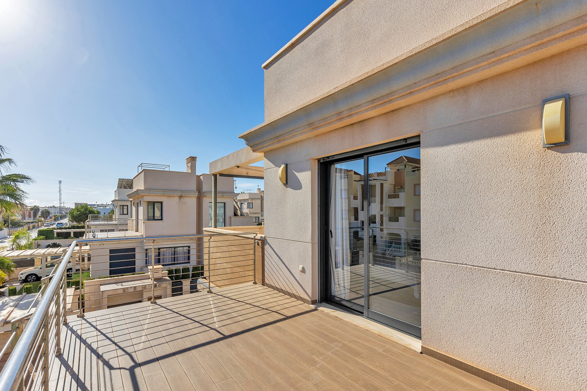 Resale - Villa / House - Orihuela Costa - La Zenia