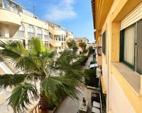 Resale - Villa / House - Orihuela Costa - La Zenia