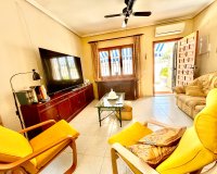 Resale - Villa / House - Orihuela Costa - La Zenia