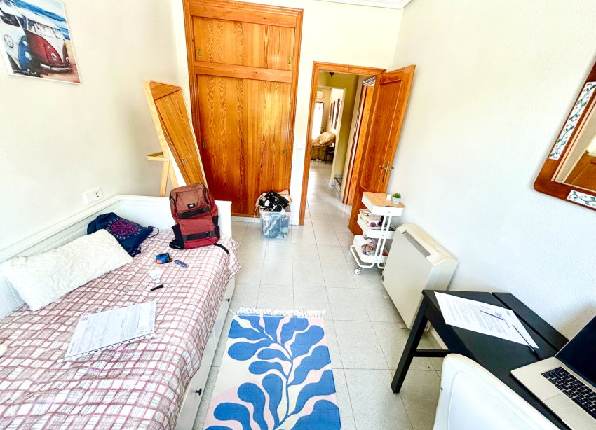Resale - Villa / House - Orihuela Costa - La Zenia