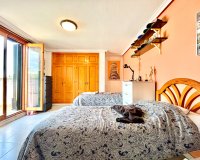 Resale - Villa / House - Orihuela Costa - La Zenia