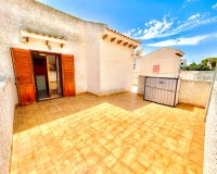 Resale - Villa / House - Orihuela Costa - La Zenia