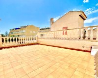 Resale - Villa / House - Orihuela Costa - La Zenia