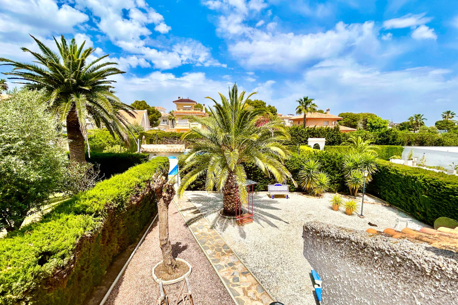 Resale - Villa / House - Orihuela Costa - La Zenia