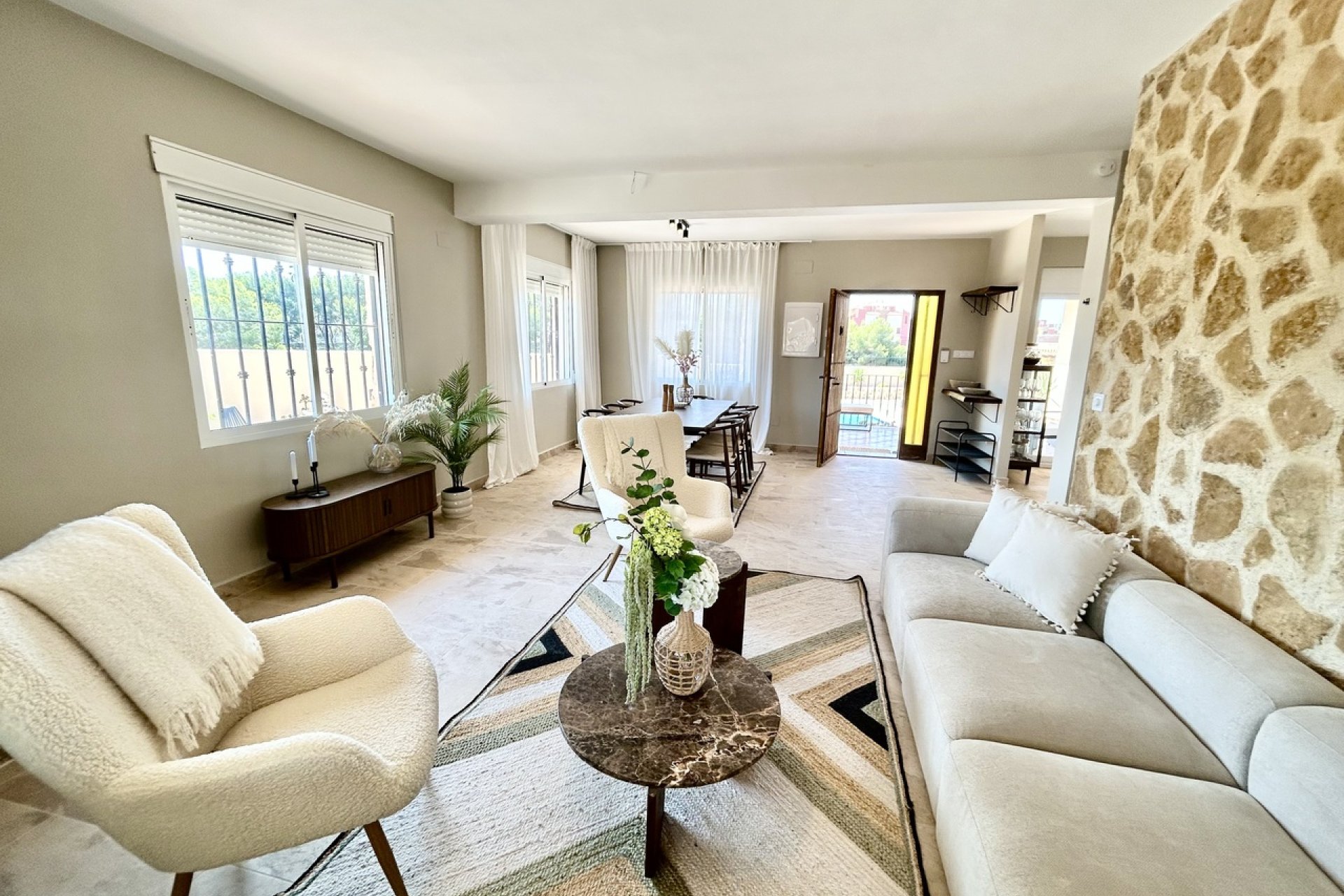 Resale - Villa / House - Orihuela Costa - La Zenia