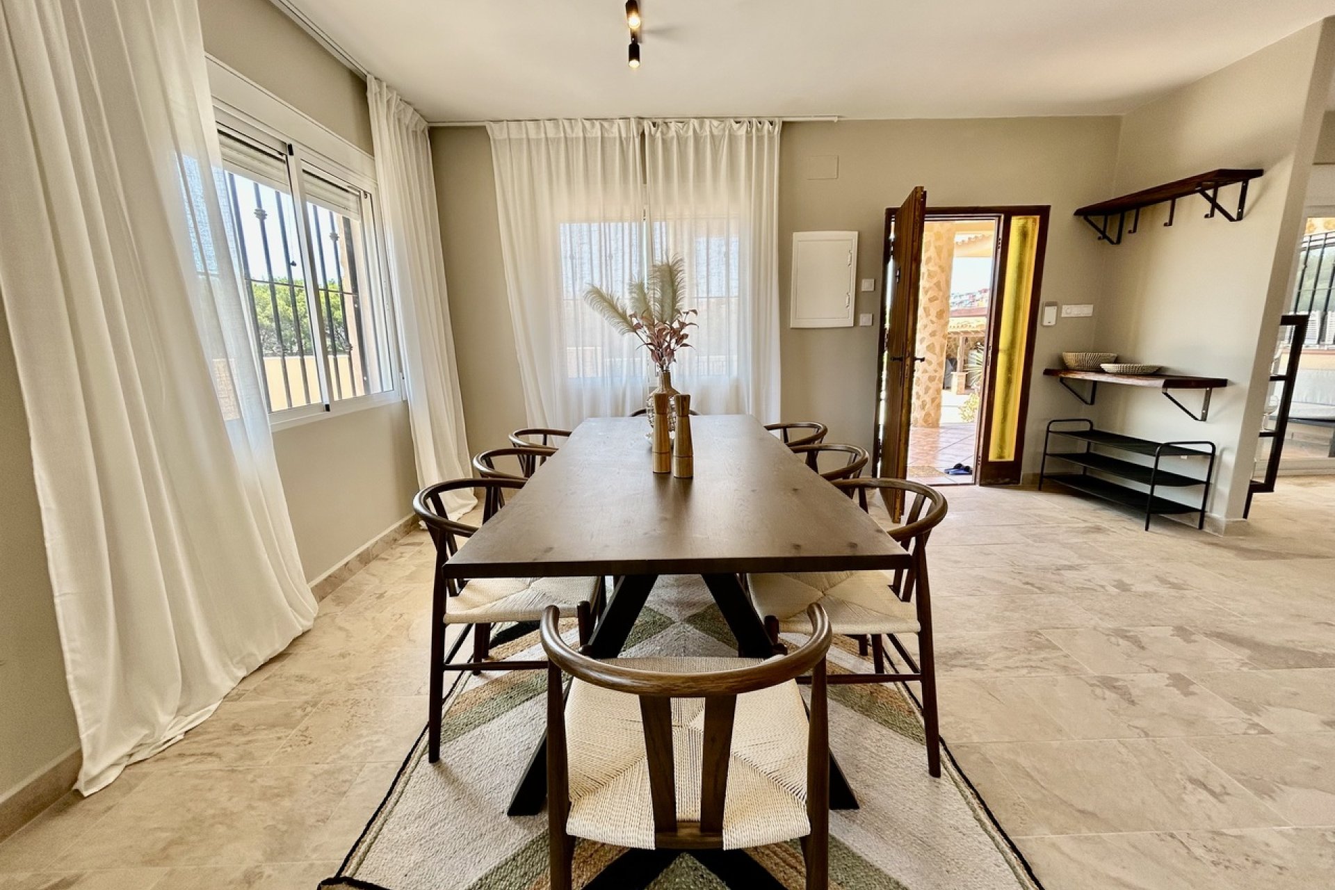 Resale - Villa / House - Orihuela Costa - La Zenia