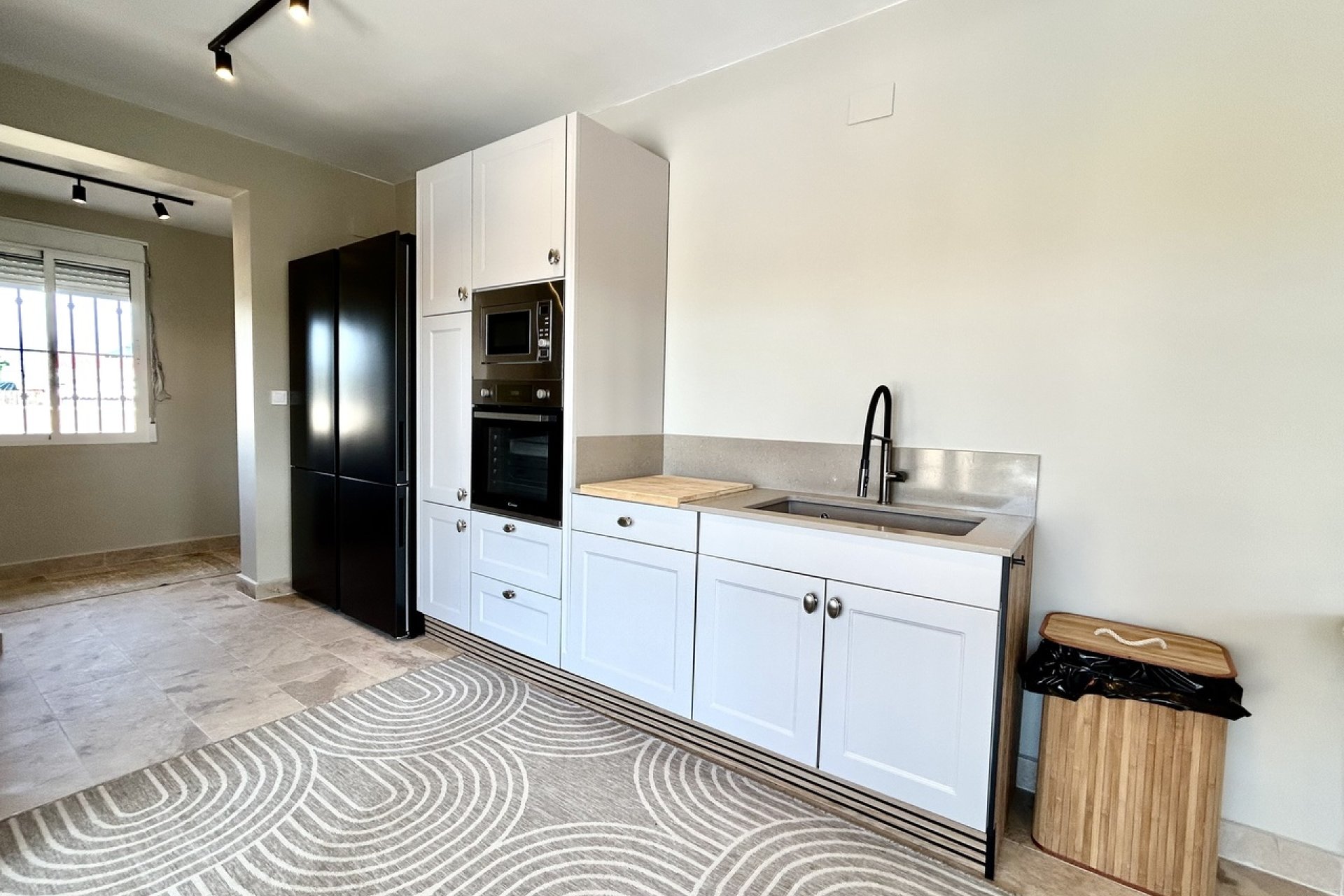 Resale - Villa / House - Orihuela Costa - La Zenia