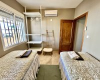 Resale - Villa / House - Orihuela Costa - La Zenia