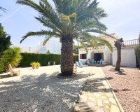 Resale - Villa / House - Orihuela Costa - La Zenia