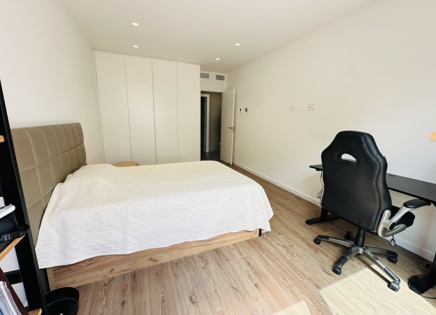 Resale - Villa / House - Orihuela Costa - Las Colinas Golf