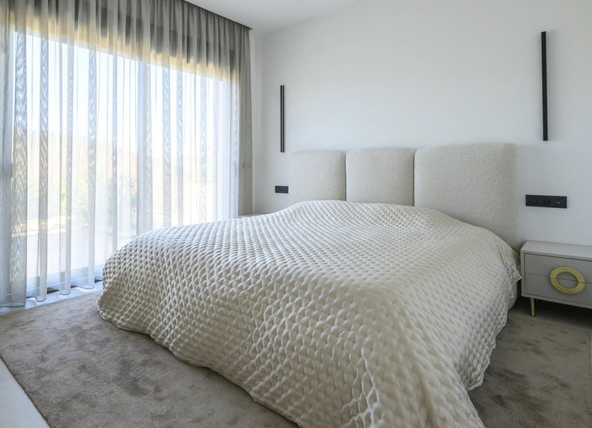 Resale - Villa / House - Orihuela Costa - Las Colinas Golf