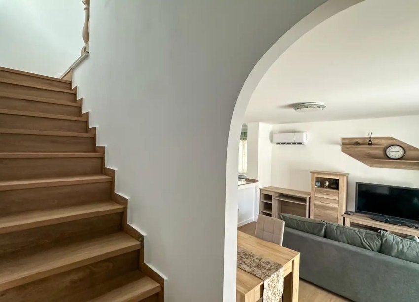 Resale - Villa / House - Orihuela Costa - Las Filipinas