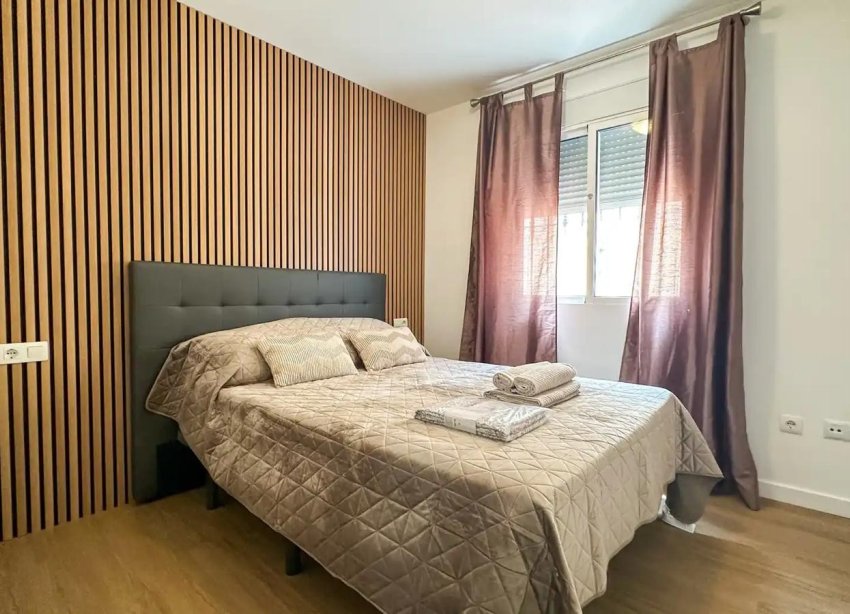Resale - Villa / House - Orihuela Costa - Las Filipinas