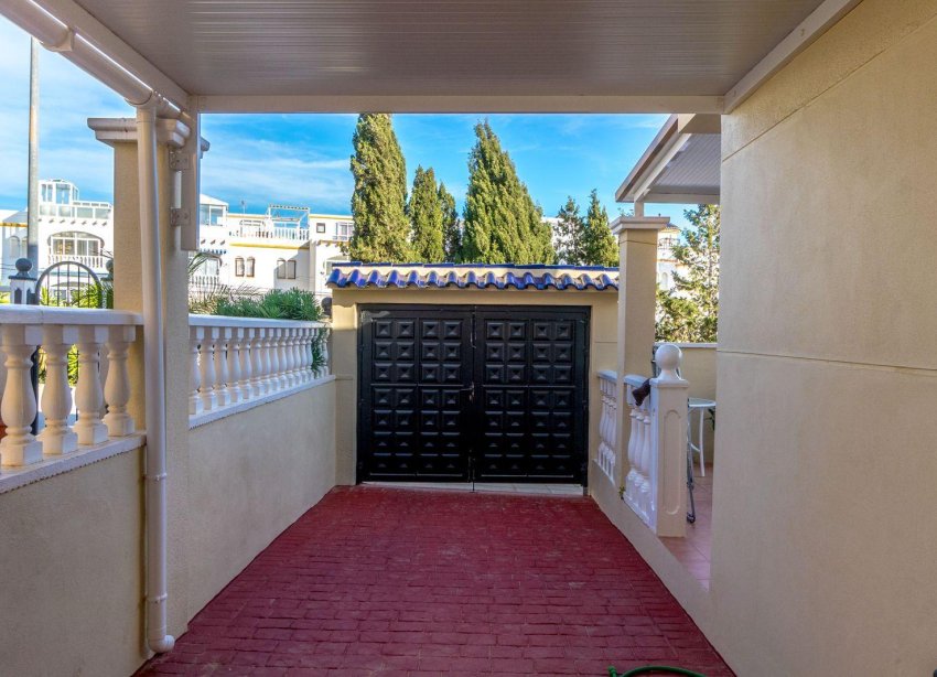 Resale - Villa / House - Orihuela Costa - Las Filipinas